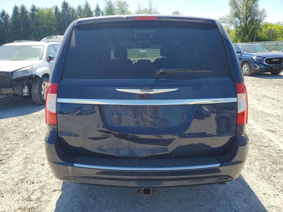 55082876 :رقم المزاد ، 2C4RC1BG4FR662533 vin ، 2015 Chrysler Town & Country مزاد بيع