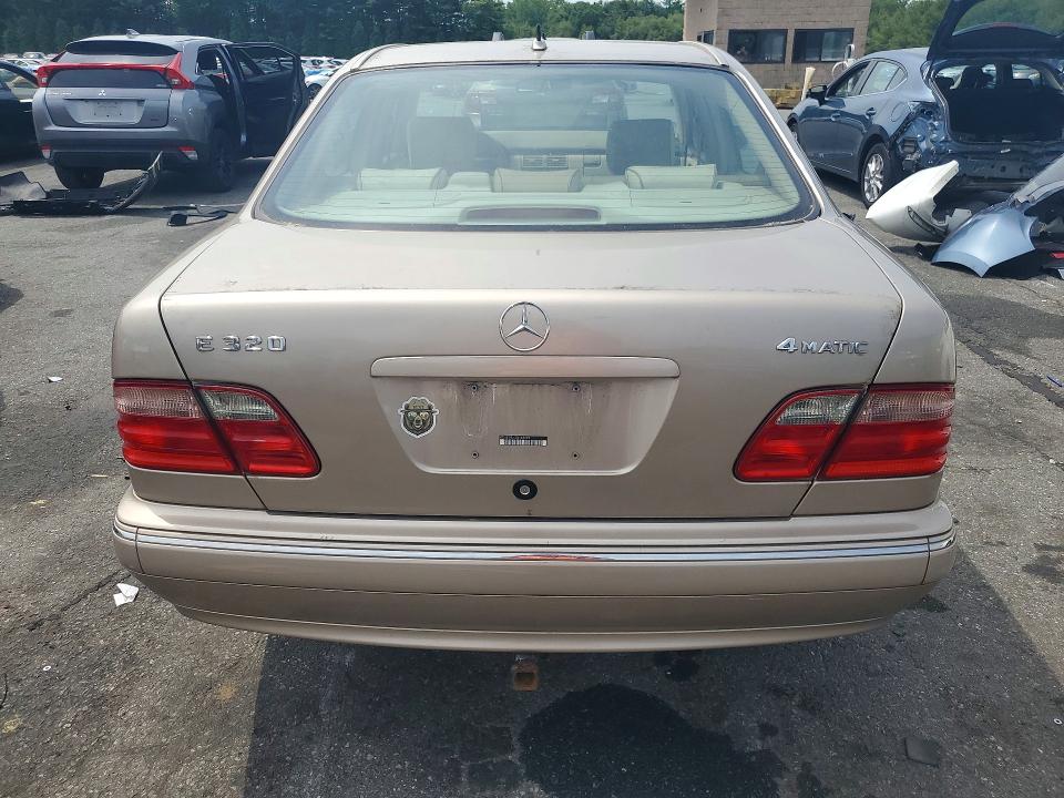 56819496 :رقم المزاد ، WDBJF82J62X066049 vin ، 2002 Mercedes-benz E مزاد بيع