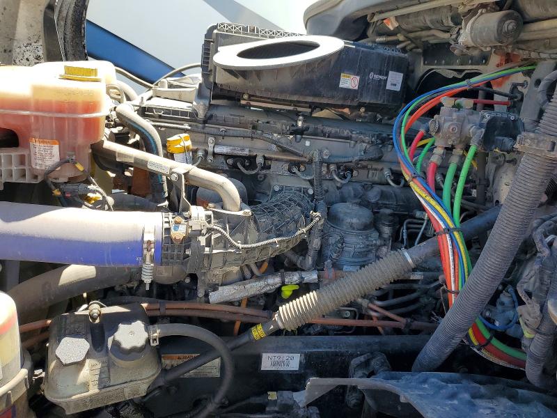56677726 :رقم المزاد ، 3AKJHHDR8NSNT9120 vin ، 2022 Freightliner Cascadia 126 مزاد بيع
