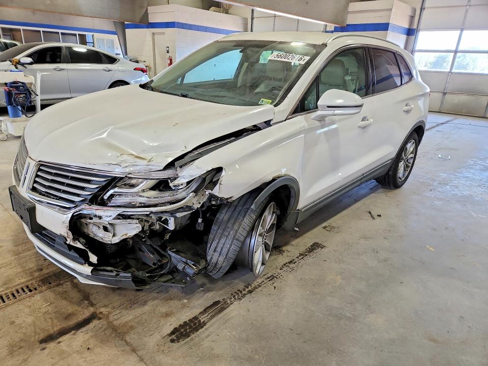2017 Lincoln Mkc მანქანა იყიდება აუქციონზე, vin: 5LMCJ2C94HUL02128, აუქციონის ნომერი: 56002616