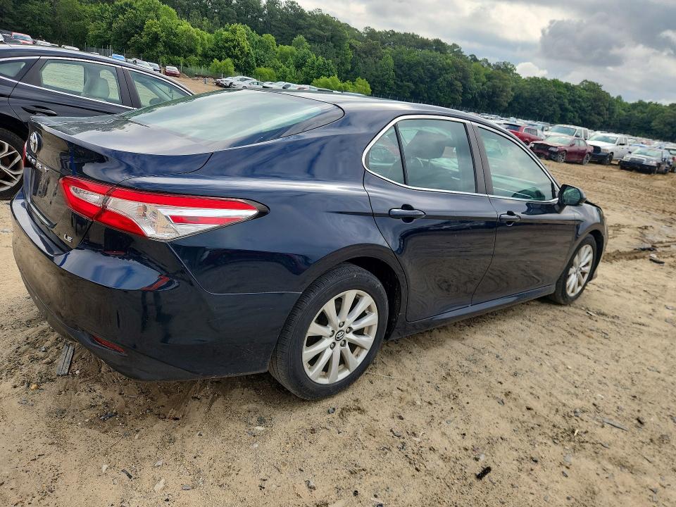 Продаж на аукціоні авто 2018 Toyota Camry, vin: 4T1B11HK8JU605312, номер лоту: 57507946