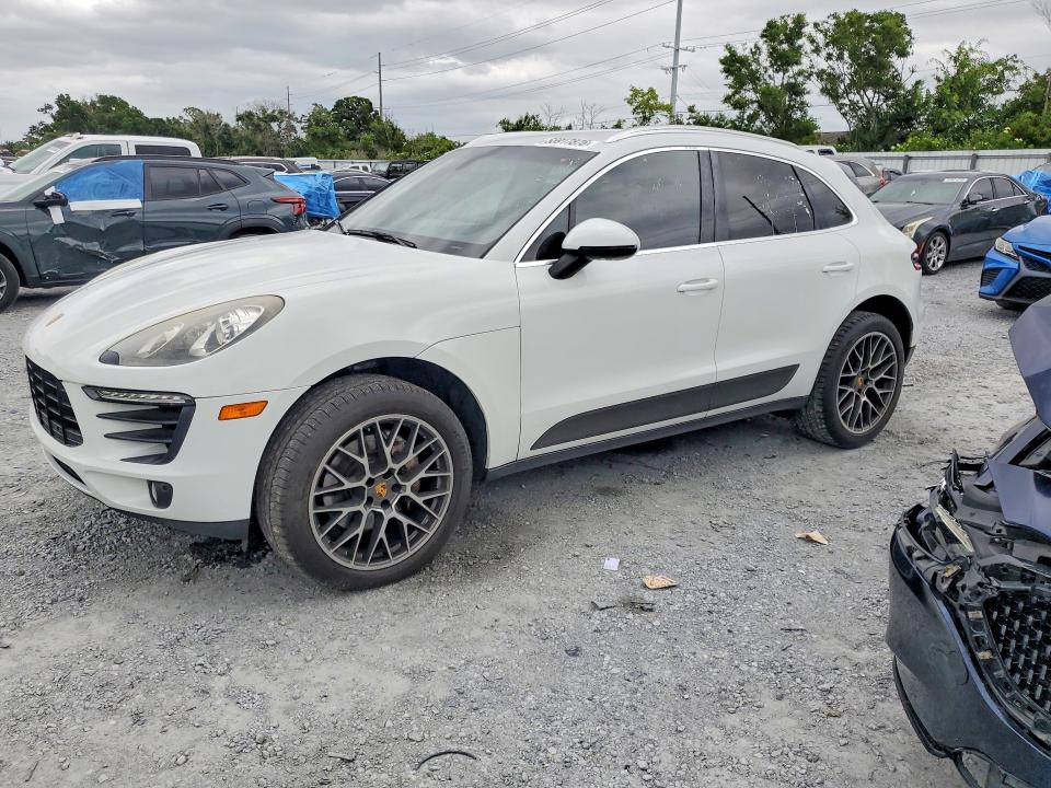 Auction sale of the 2015 Porsche Macan, vin: WP1AB2A52FLB62724, lot number: 55917876
