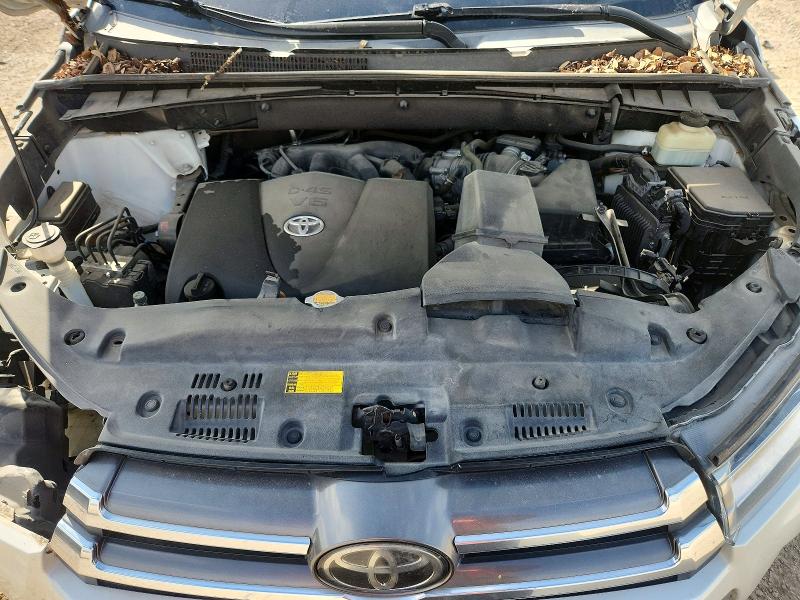 2017 Toyota Highlander მანქანა იყიდება აუქციონზე, vin: 5TDYZRFH2HS207346, აუქციონის ნომერი: 58710626