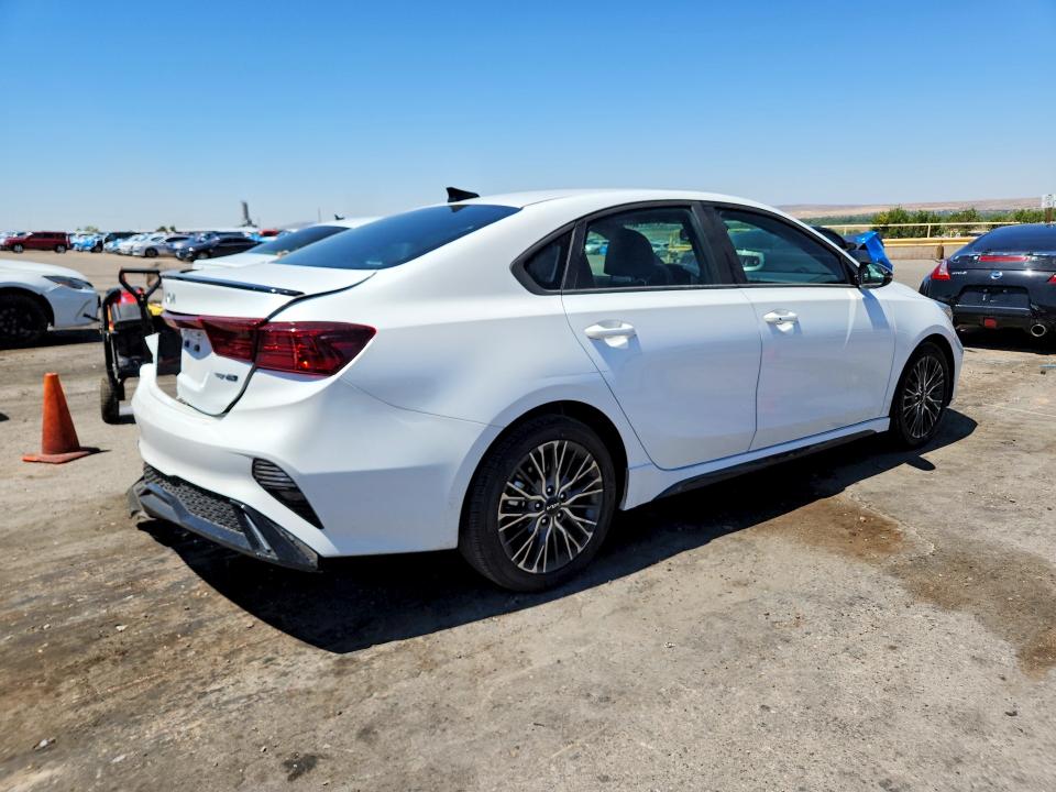 2024 Kia Forte მანქანა იყიდება აუქციონზე, vin: 3KPF54AD9RE789757, აუქციონის ნომერი: 57903356