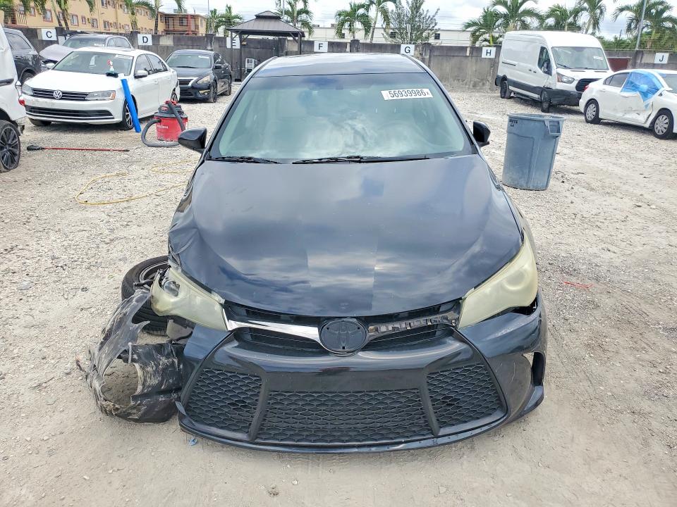 56939986 :رقم المزاد ، 4T1BF1FK5FU106334 vin ، 2015 Toyota Camry مزاد بيع