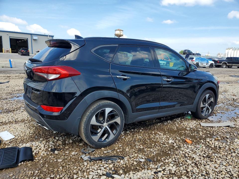 58092846 :رقم المزاد ، KM8J33A28GU145833 vin ، 2016 Hyundai Tucson مزاد بيع