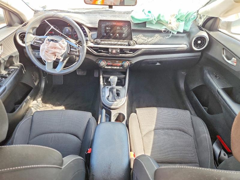 57718966 :رقم المزاد ، 3KPF24AD3KE053394 vin ، 2019 Kia Forte مزاد بيع