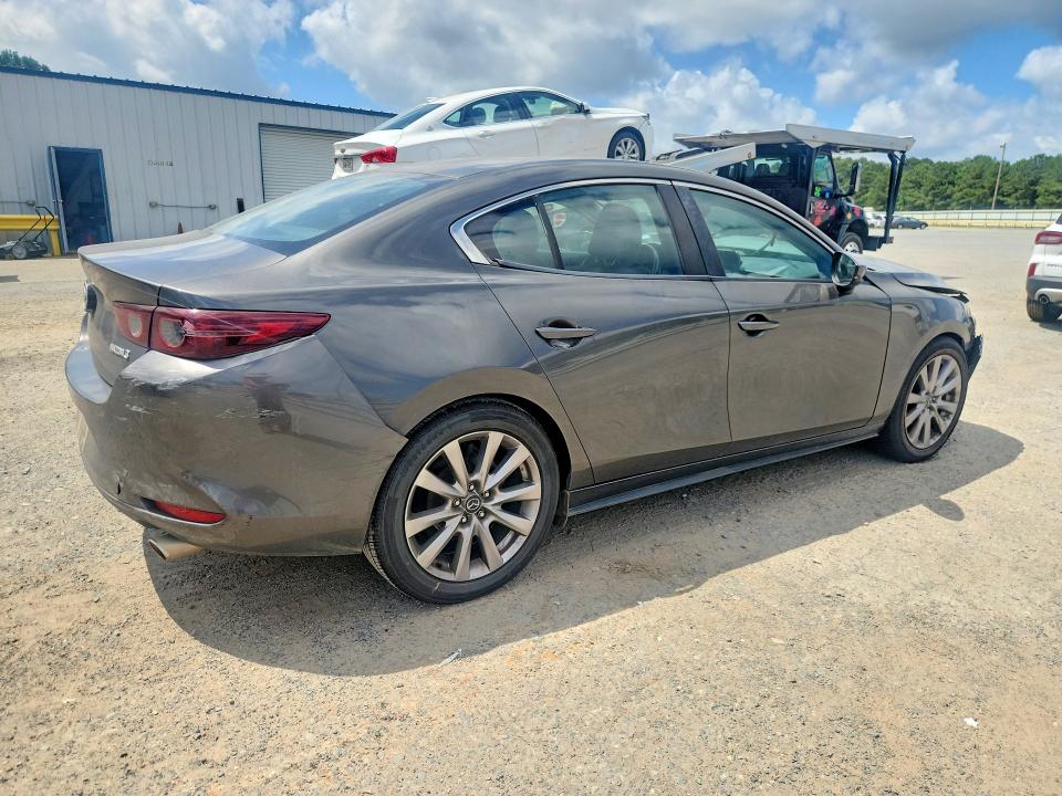 2020 Mazda 3 მანქანა იყიდება აუქციონზე, vin: 3MZBPACL8LM131689, აუქციონის ნომერი: 56549266