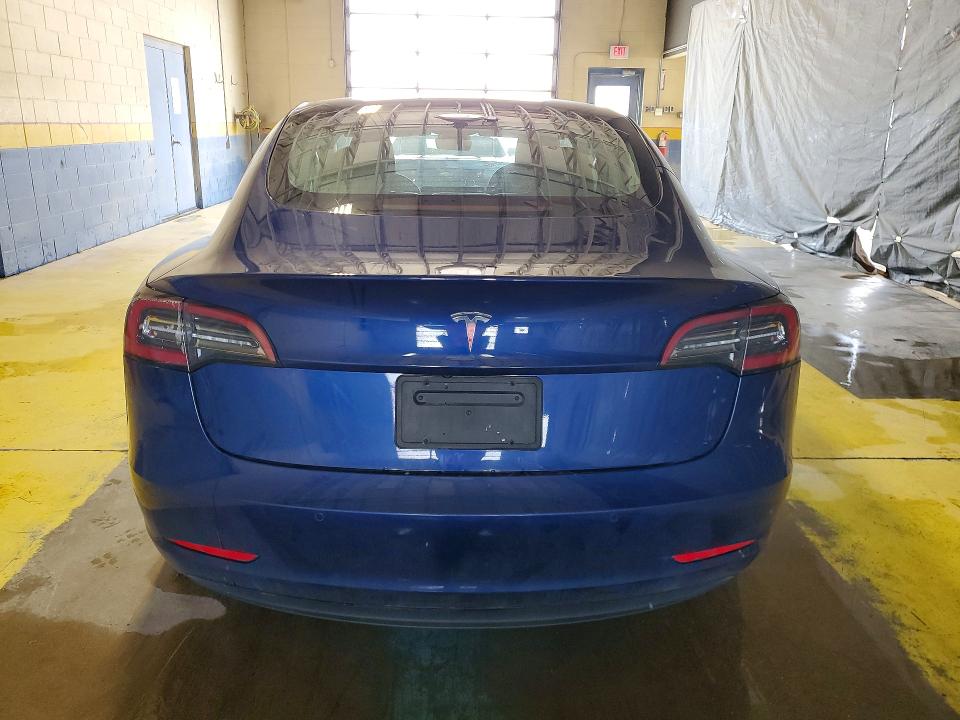 2022 Tesla Model 3 მანქანა იყიდება აუქციონზე, vin: 5YJ3E1EA7NF371011, აუქციონის ნომერი: 56705596
