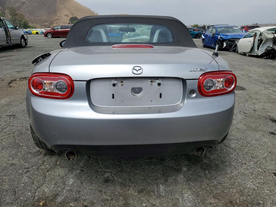 58122706 :رقم المزاد ، JM1NC2JF3B0215080 vin ، 2011 Mazda Mx-5 Miata مزاد بيع
