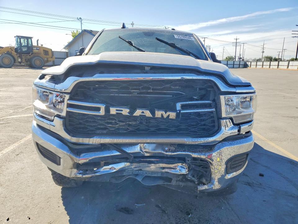 55789346 :رقم المزاد ، 3C6UR5CJ3NG109748 vin ، 2022 Ram 2500 مزاد بيع