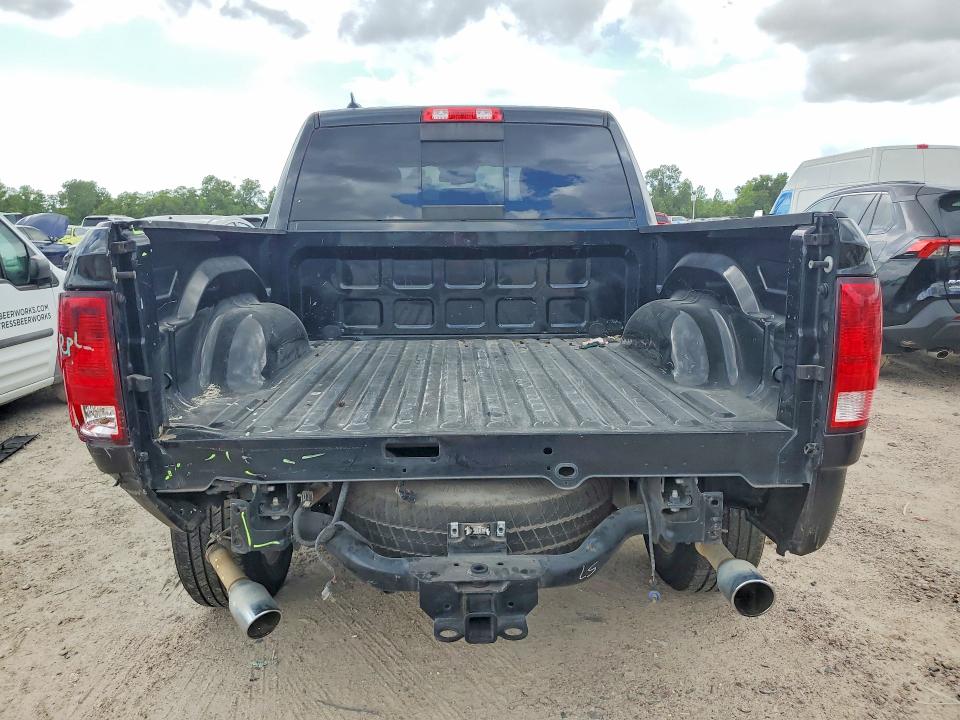 56787916 :رقم المزاد ، 1C6RR7LT6KS583037 vin ، 2019 Ram 1500 Classic مزاد بيع