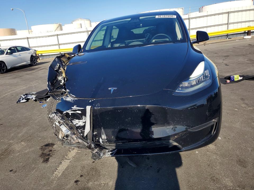 2021 Tesla Model Y მანქანა იყიდება აუქციონზე, vin: 5YJYGDEEXMF272637, აუქციონის ნომერი: 56182956