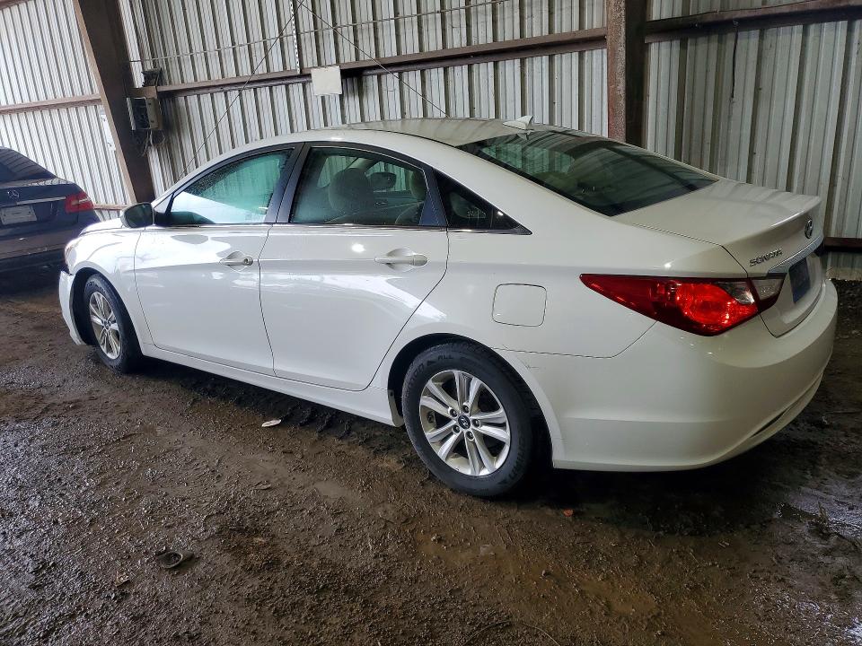 57223946 :رقم المزاد ، 5NPEB4ACXDH737330 vin ، 2013 Hyundai Sonata مزاد بيع