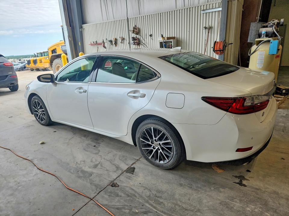 57071576 :رقم المزاد ، 58ABK1GG0HU077553 vin ، 2017 Lexus Es مزاد بيع