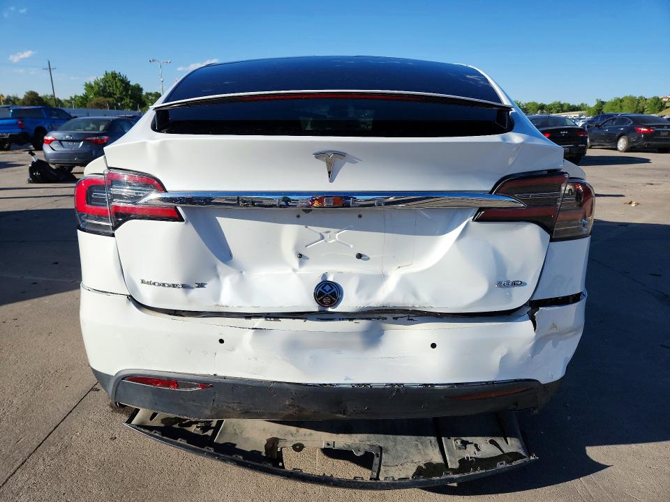 Продажа на аукционе авто 2017 Tesla Model X, vin: 5YJXCBE22HF044722, номер лота: 56644206