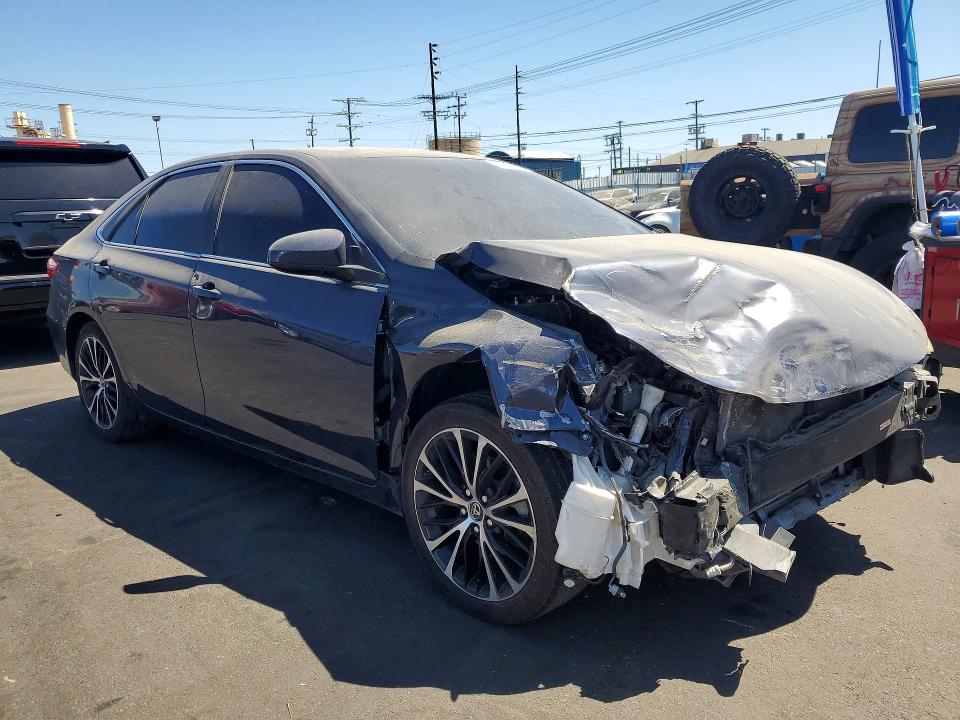 57366676 :رقم المزاد ، 4T1BF1FK0FU915160 vin ، 2015 Toyota Camry مزاد بيع