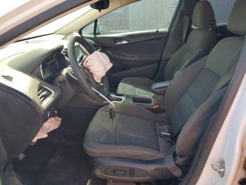 57390116 :رقم المزاد ، 1G1BE5SM8J7107581 vin ، 2018 Chevrolet Cruze مزاد بيع