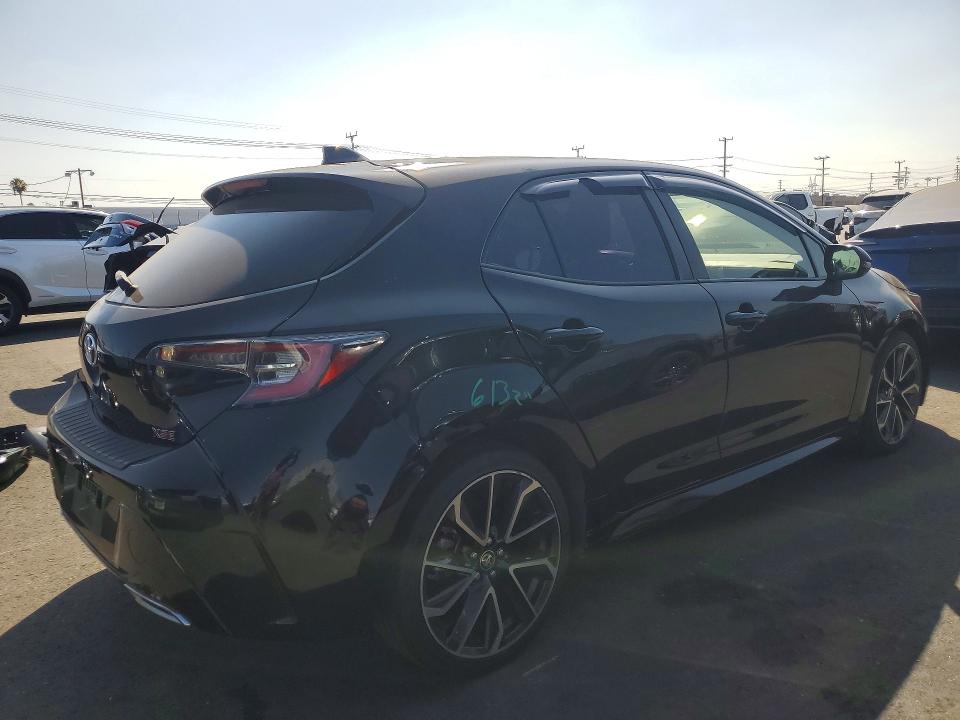 Продажа на аукционе авто 2019 Toyota Corolla Hatchback, vin: JTNK4RBE3K3015325, номер лота: 57692516