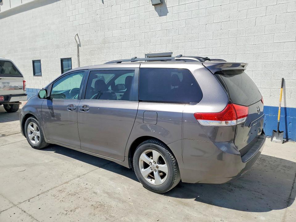 Продажа на аукционе авто 2011 Toyota Sienna, vin: 5TDKK3DC4BS092898, номер лота: 56049116