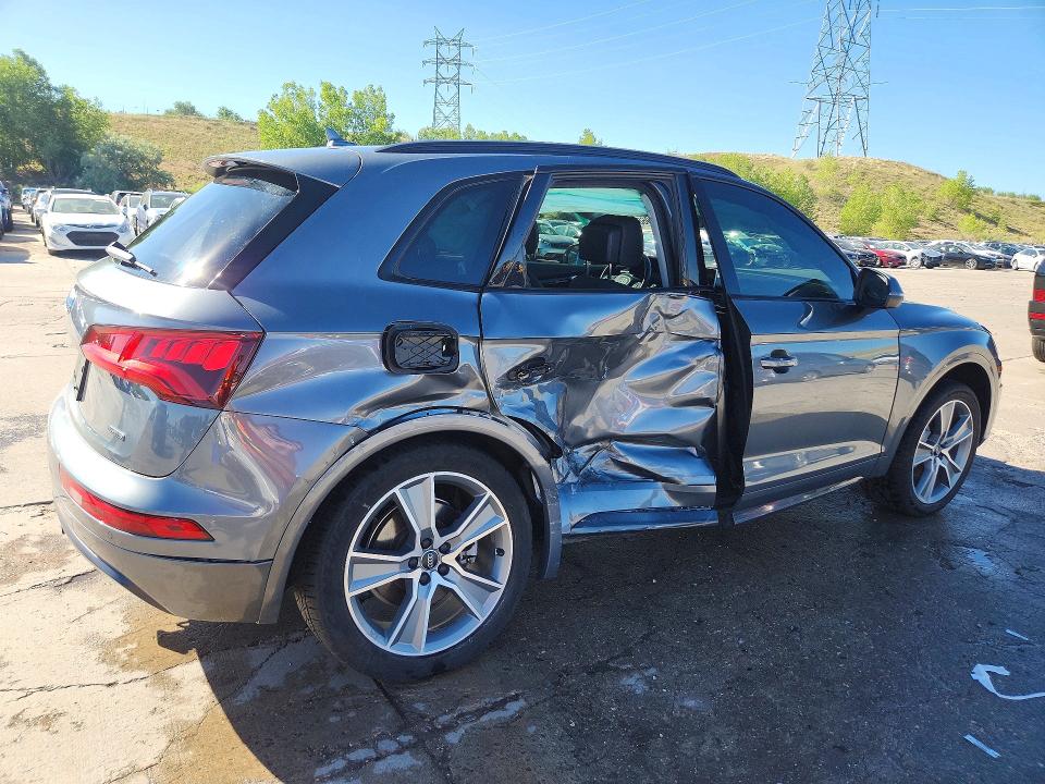 56968036 :رقم المزاد ، WA1BNAFY3L2066669 vin ، 2020 Audi Q5 مزاد بيع
