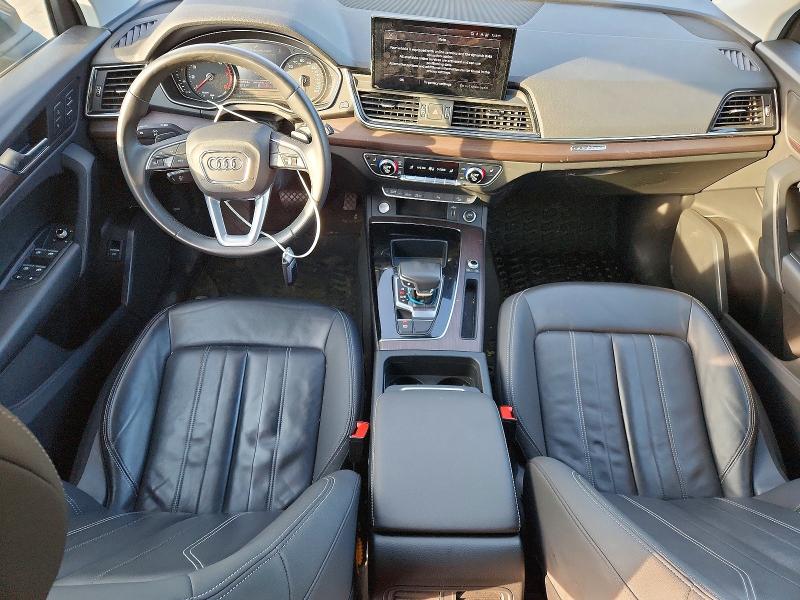57551036 :رقم المزاد ، WA1AAAFY1M2002820 vin ، 2021 Audi Q5 مزاد بيع