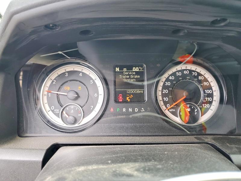 58558676 :رقم المزاد ، 1C6RR6FT4JS325443 vin ، 2018 Ram 1500 مزاد بيع