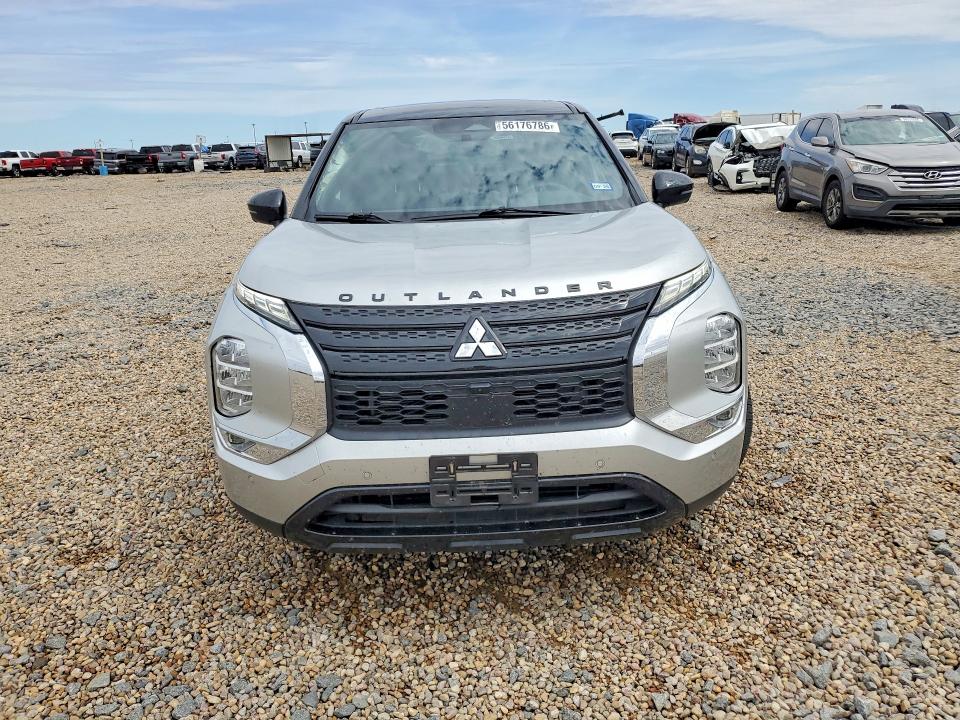 56176786 :رقم المزاد ، JA4J3VA85PZ042208 vin ، 2023 Mitsubishi Outlander مزاد بيع