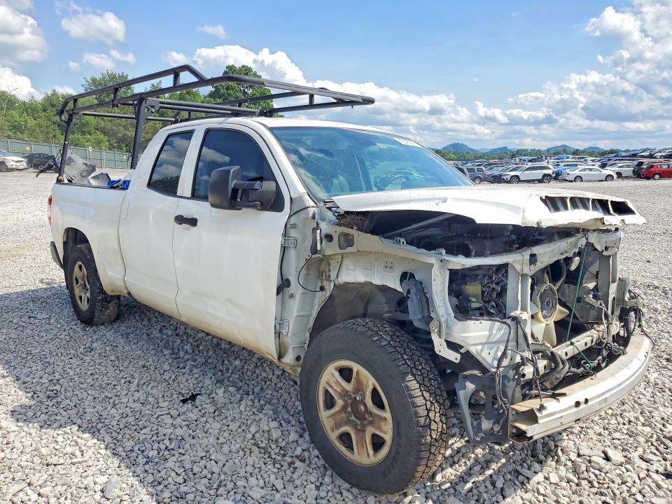 58345216 :رقم المزاد ، 5TFRY5F12JX241144 vin ، 2018 Toyota Tundra مزاد بيع