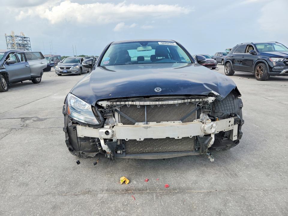 Продажа на аукционе авто 2017 Mercedes-benz C, vin: 55SWF4JBXHU233203, номер лота: 58492226