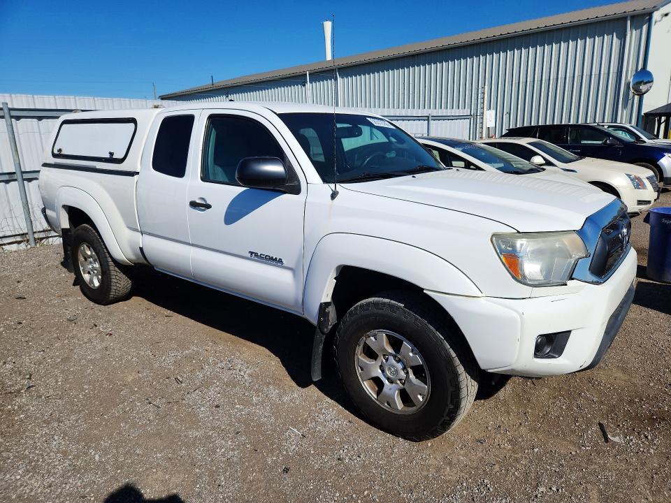 2015 Toyota Tacoma მანქანა იყიდება აუქციონზე, vin: 5TFUU4EN4FX112429, აუქციონის ნომერი: 56312786