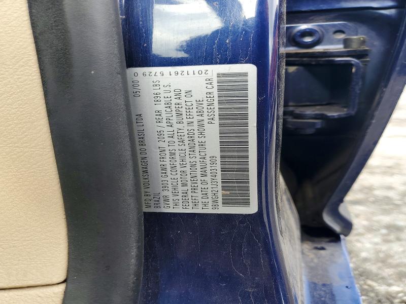56534496 :رقم المزاد ، 9BWGH21J3Y4031909 vin ، 2000 Volkswagen Golf مزاد بيع