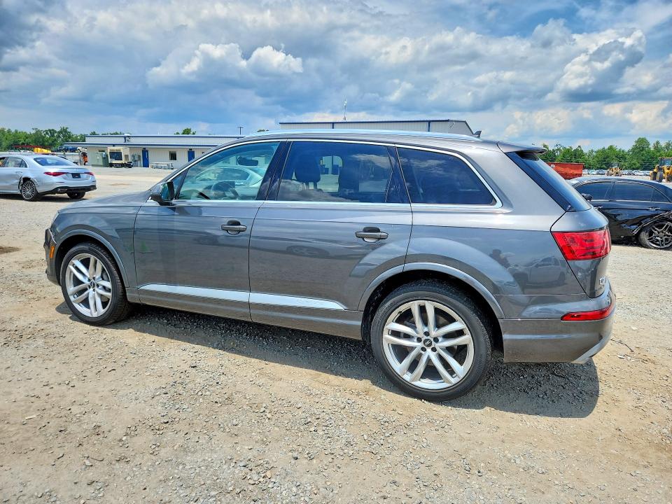 2018 Audi Q7 მანქანა იყიდება აუქციონზე, vin: WA1VAAF70JD038331, აუქციონის ნომერი: 56856166