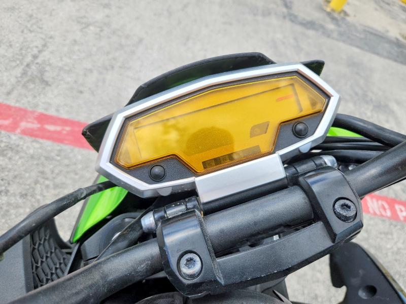 57149806 :رقم المزاد ، JKAZRCD18BA016729 vin ، 2011 Kawasaki Zr1000 مزاد بيع