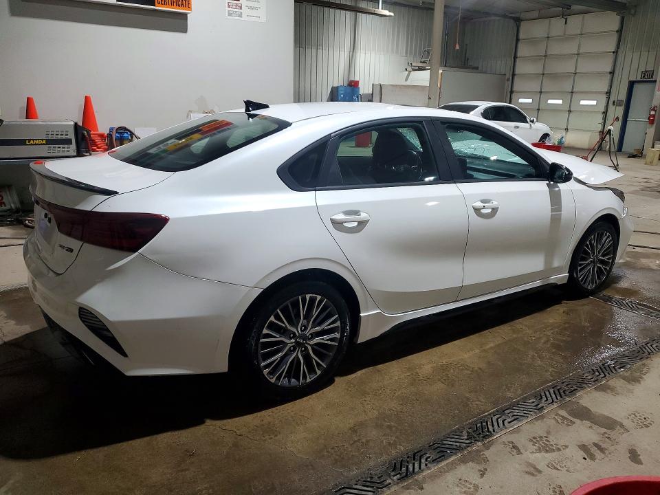 2023 Kia Forte მანქანა იყიდება აუქციონზე, vin: 3KPF54AD8PE524003, აუქციონის ნომერი: 57164676