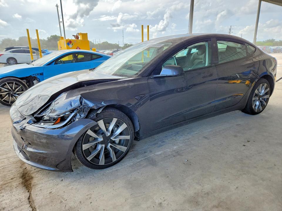 57958306 :رقم المزاد ، 5YJ3E1EA0SF933889 vin ، 2025 Tesla Model 3 مزاد بيع
