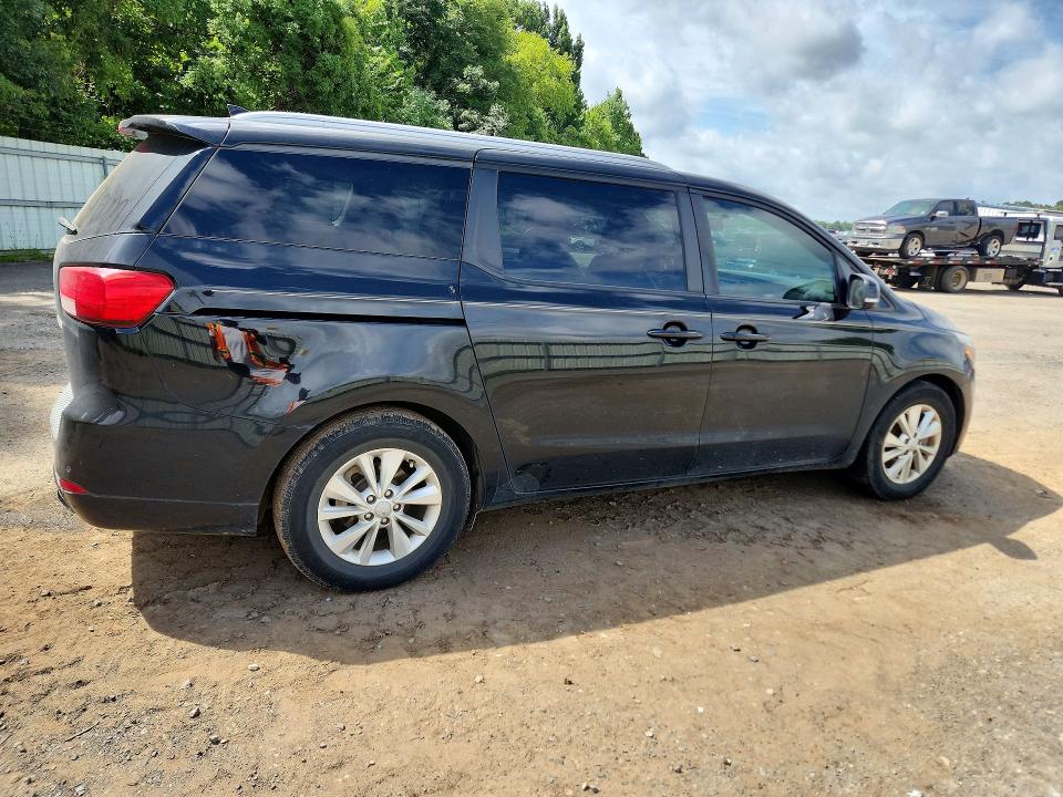 59075096 :رقم المزاد ، KNDMB5C11H6249493 vin ، 2017 Kia Sedona مزاد بيع