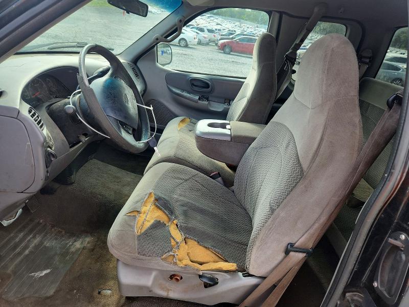 56673836 :رقم المزاد ، 1FTRX17WXXNB47250 vin ، 1999 Ford F150 مزاد بيع