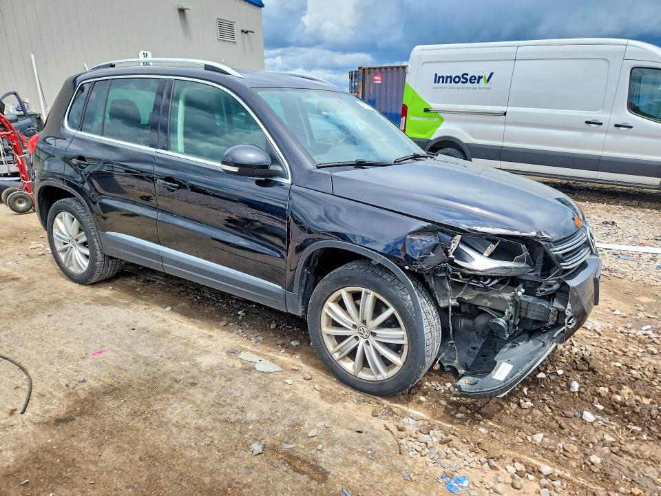 57335536 :رقم المزاد ، WVGBV3AX1EW541890 vin ، 2014 Volkswagen Tiguan مزاد بيع