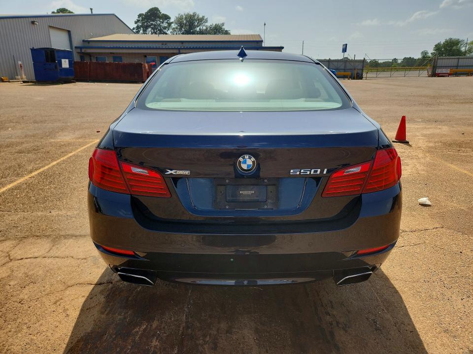 58918106 :رقم المزاد ، WBAKP9C50FD980005 vin ، 2015 Bmw 550 مزاد بيع