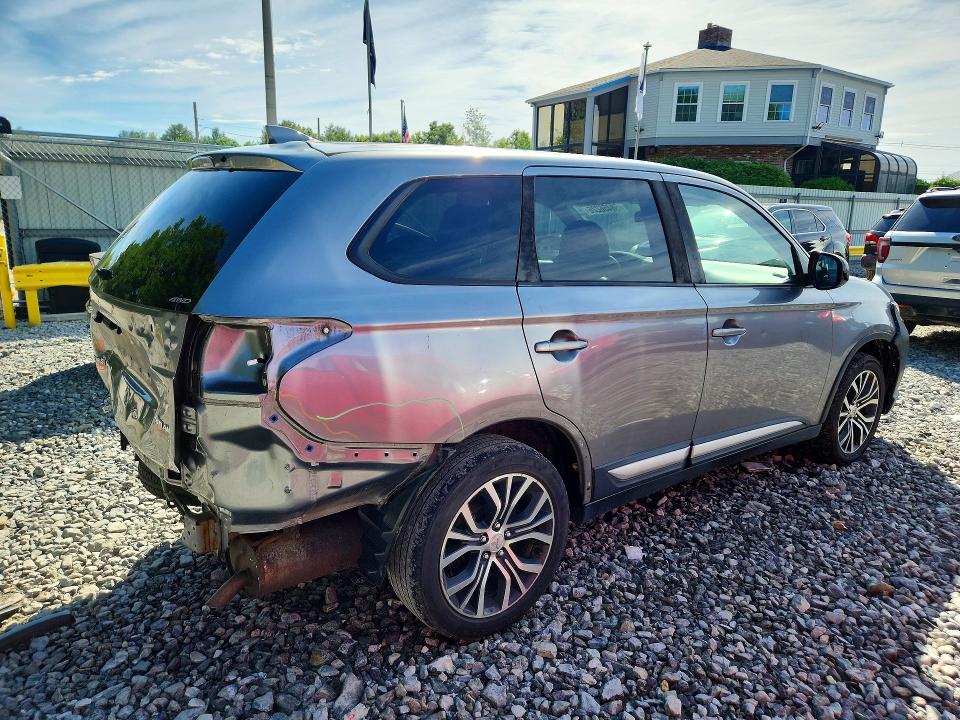 2018 Mitsubishi Outlander მანქანა იყიდება აუქციონზე, vin: JA4AZ3A37JZ057176, აუქციონის ნომერი: 58456226