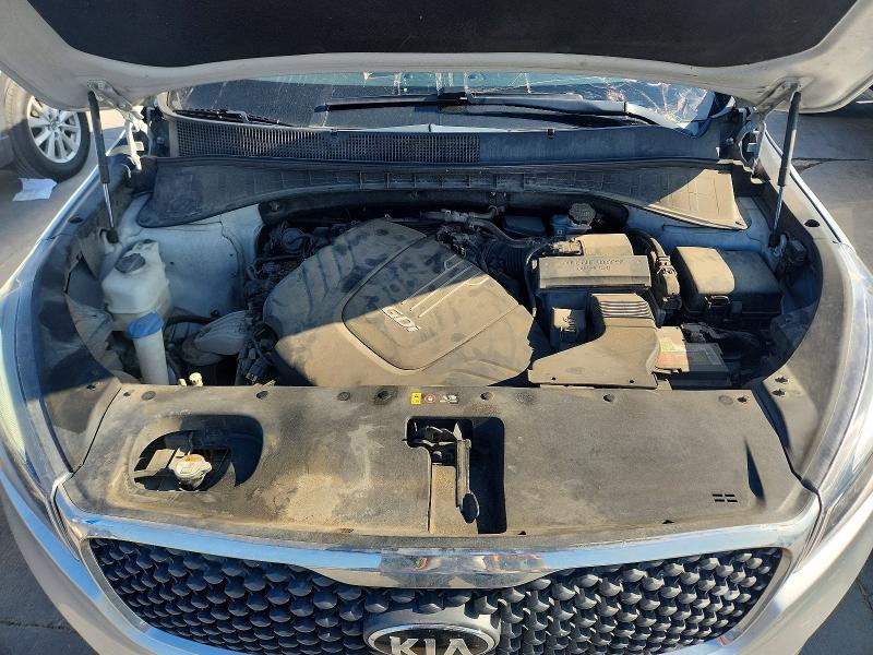 55377446 :رقم المزاد ، 5XYPGDA58JG419656 vin ، 2018 Kia Sorento مزاد بيع