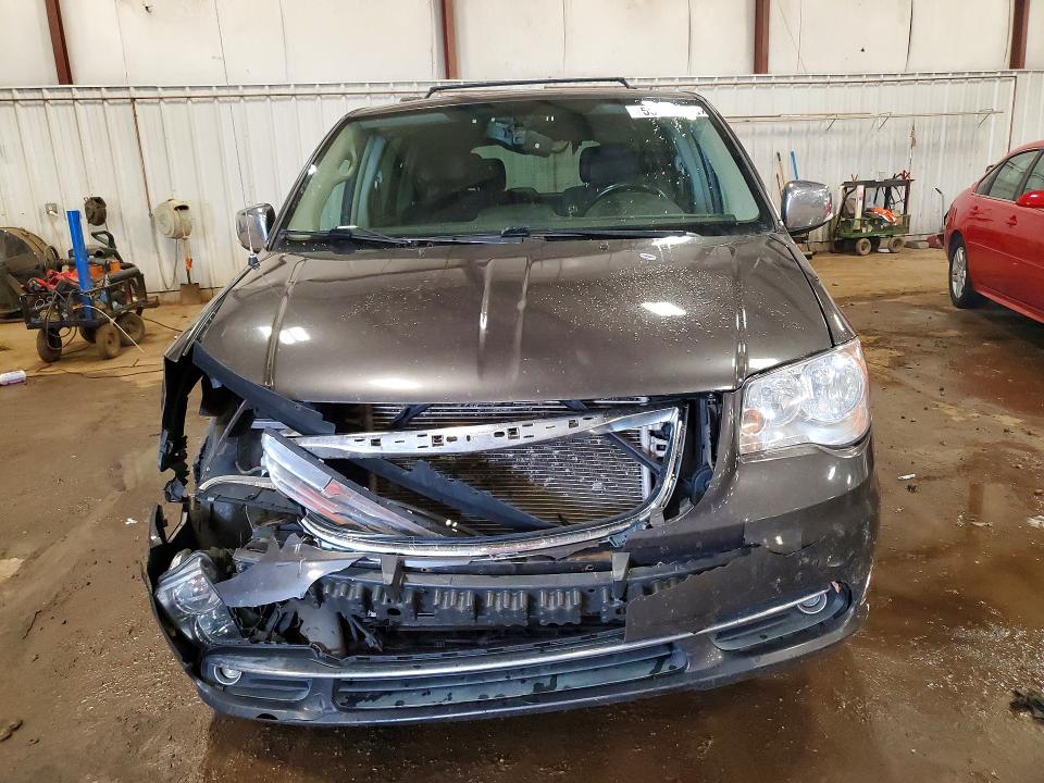 2015 Chrysler Town & Country მანქანა იყიდება აუქციონზე, vin: 2C4RC1CG0FR590485, აუქციონის ნომერი: 55978896
