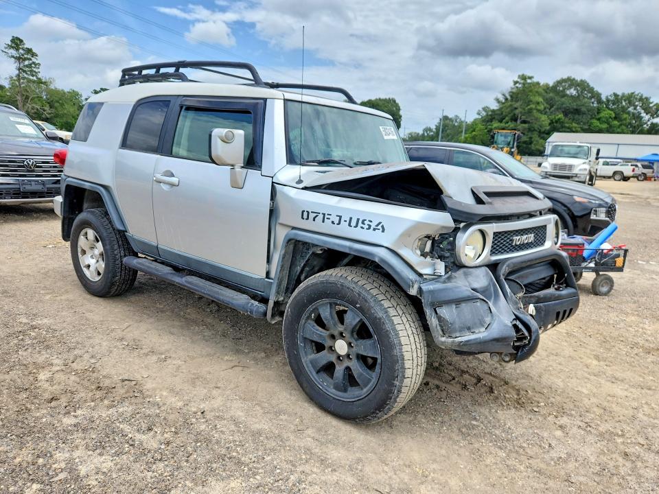 58034106 :رقم المزاد ، JTEZU11F070002499 vin ، 2007 Toyota Fj Cruiser مزاد بيع