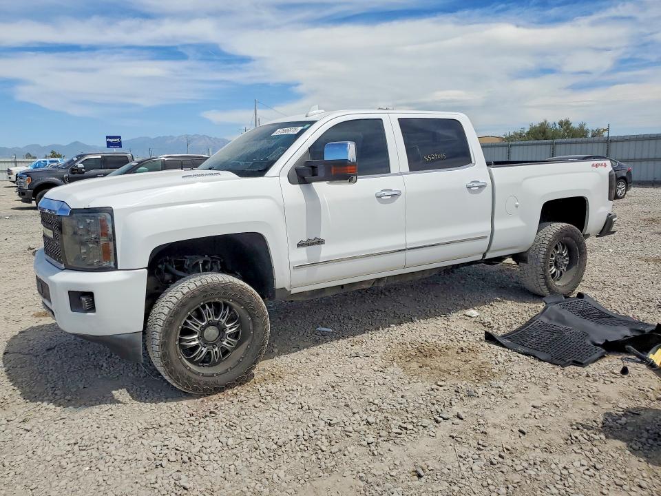 Auction sale of the 2015 Chevrolet Silverado, vin: 1GC1KXE80FF560757, lot number: 57596876