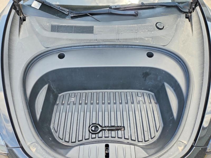 56054766 :رقم المزاد ، 5YJ3E1EAXNF370936 vin ، 2022 Tesla Model 3 مزاد بيع