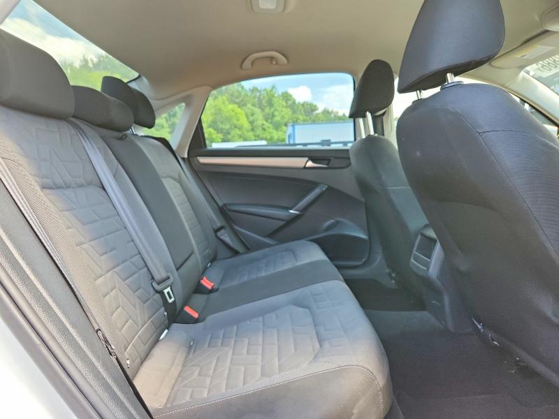 Продажа на аукционе авто 2021 Volkswagen Passat, vin: 1VWAA7A34MC010048, номер лота: 58033886
