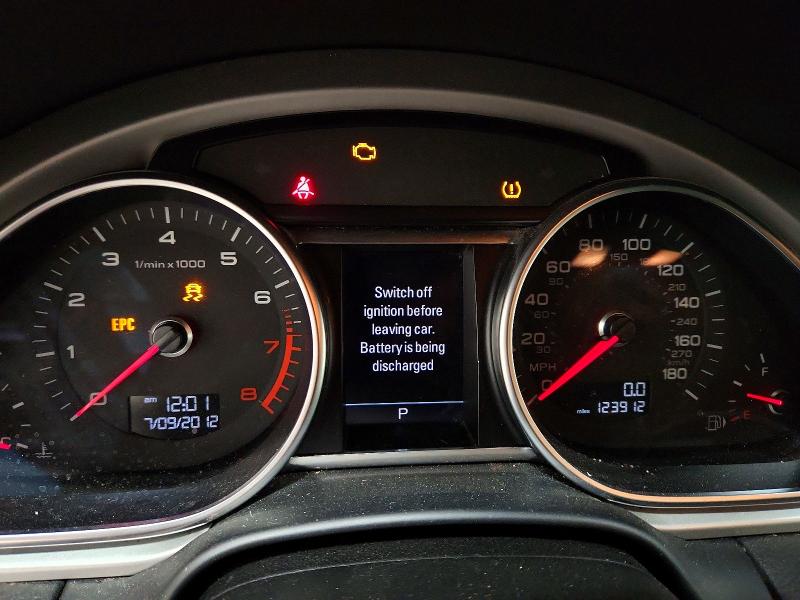 57623466 :رقم المزاد ، WA1DGAFEXDD015698 vin ، 2013 Audi Q7 مزاد بيع