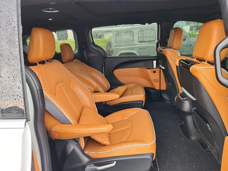Продаж на аукціоні авто 2023 Chrysler Pacifica, vin: 2C4RC1N73PR542493, номер лоту: 57705476
