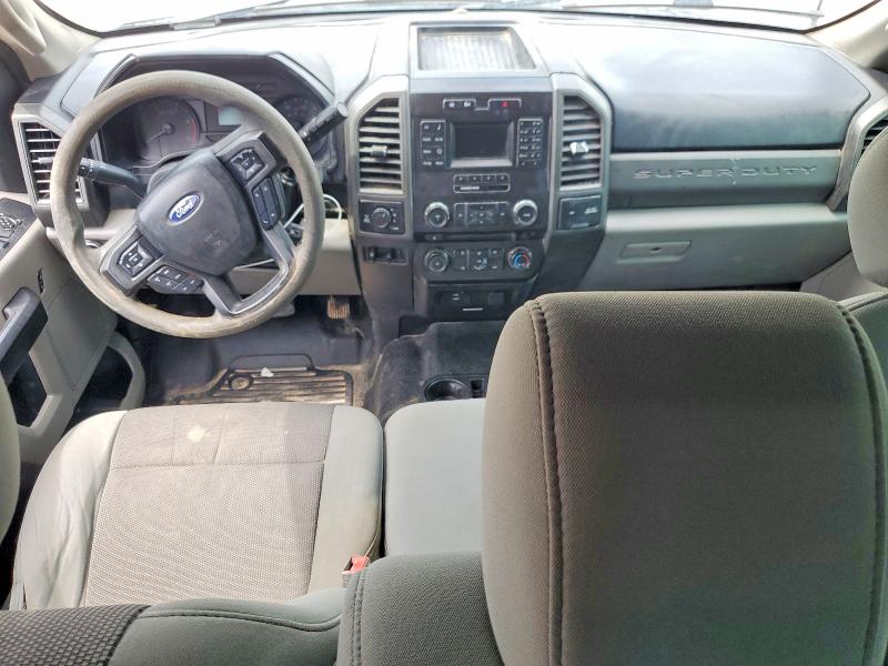 56522186 :رقم المزاد ، 1FT8X3BT5JEC12484 vin ، 2018 Ford F350 مزاد بيع